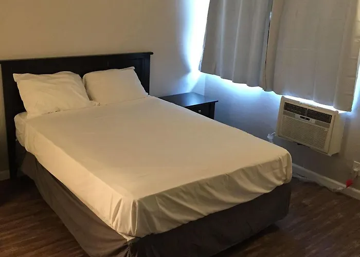 Good Knight Inn Motel